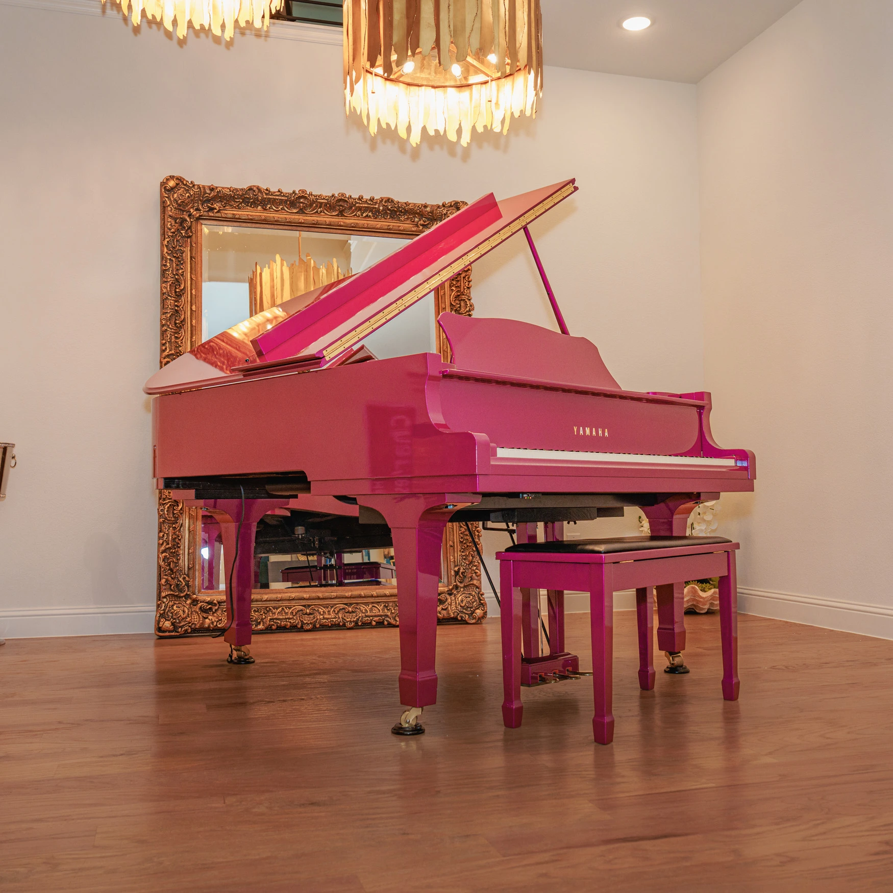Collora Piano Color Wrap